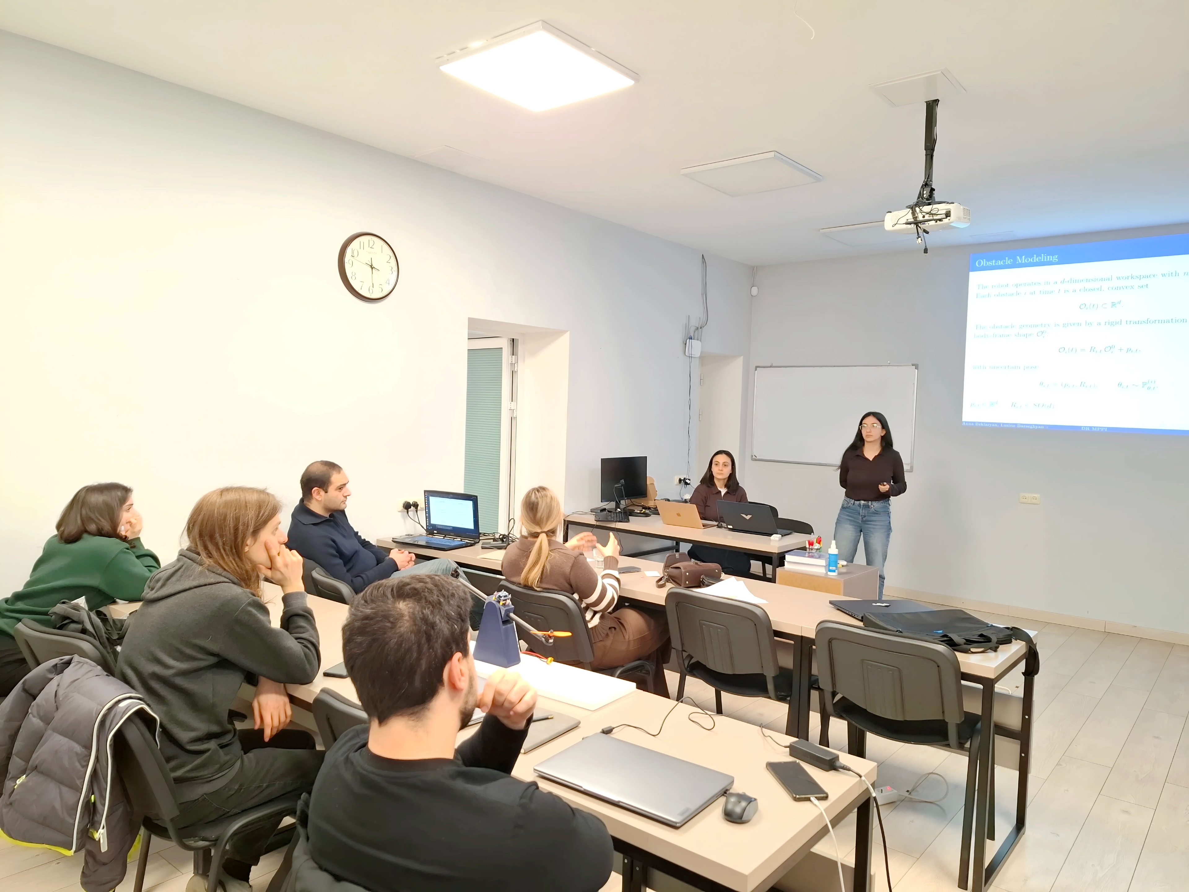 Seminar on Distributionally Robust MPPI for Safe Decision Making