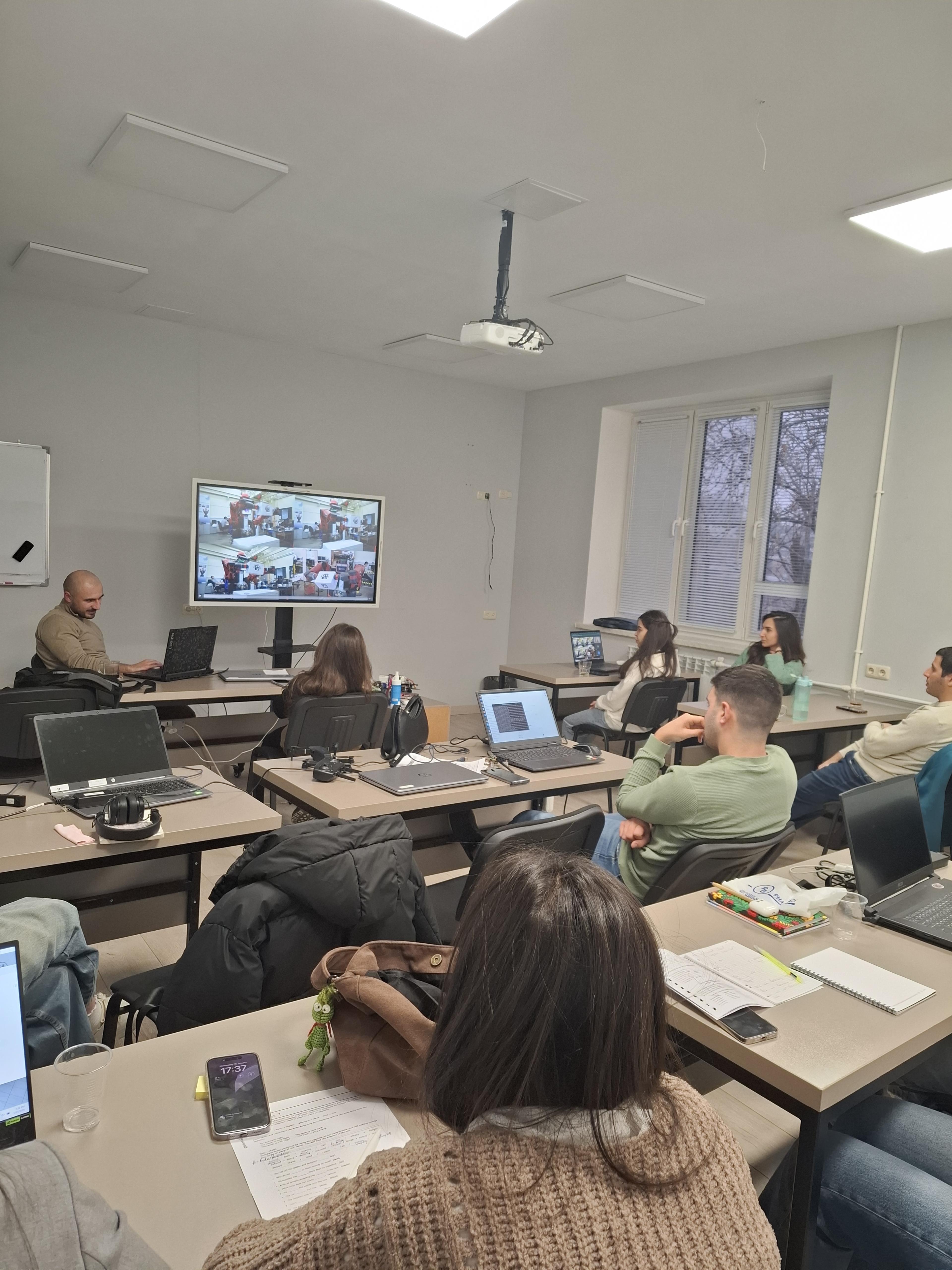 Exciting Seminar with Gor Nerisisyan Inspires Future Tech Professionals!