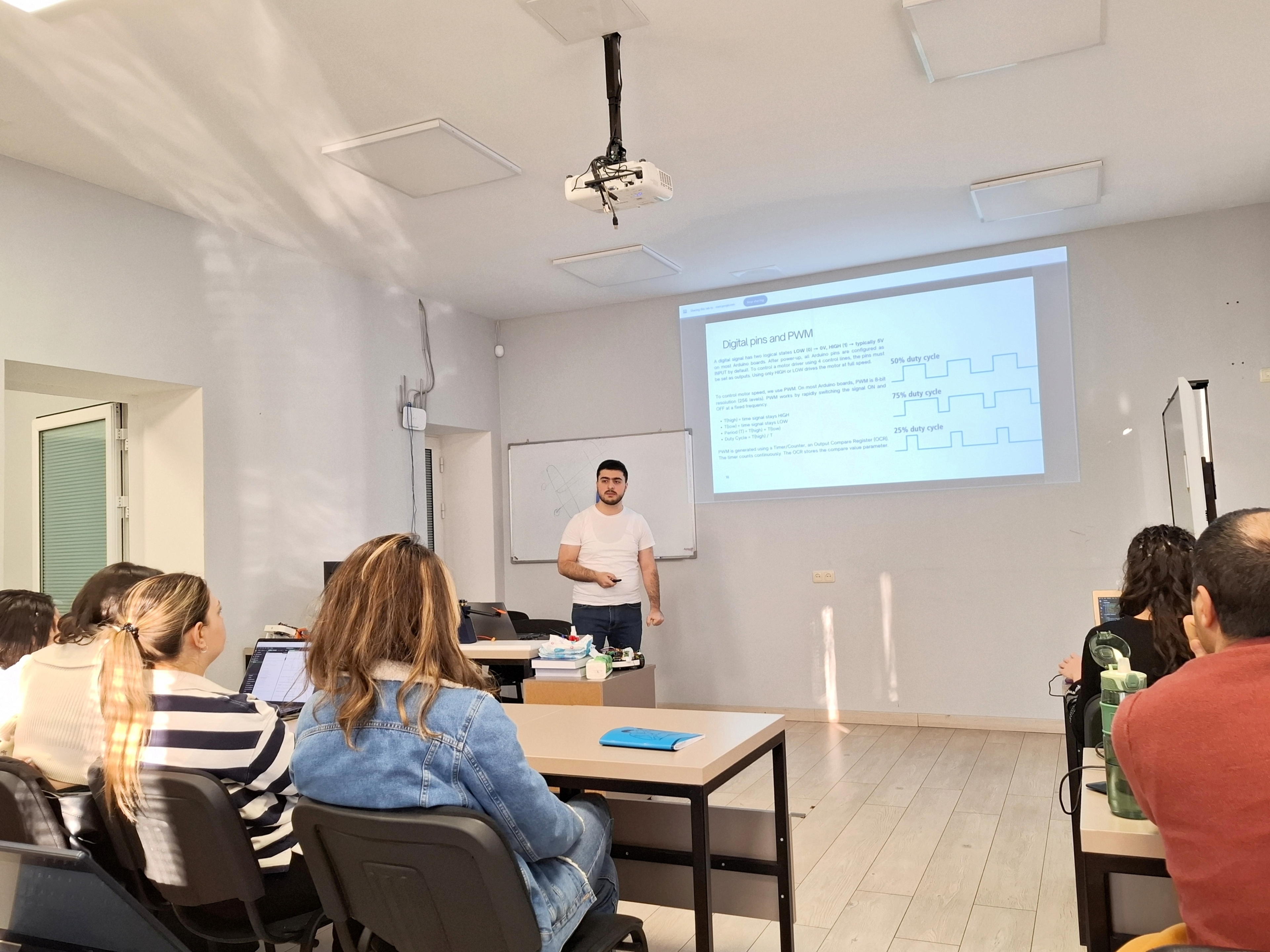 Development of a Wheeled Robotic Platform Based on Arduino and Raspberry Pi